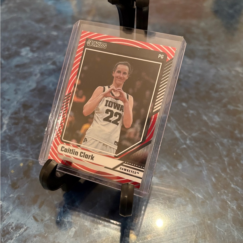 Caitlin Clark Basketball Card 2024 Panini Red Target Parallel Heart Hand